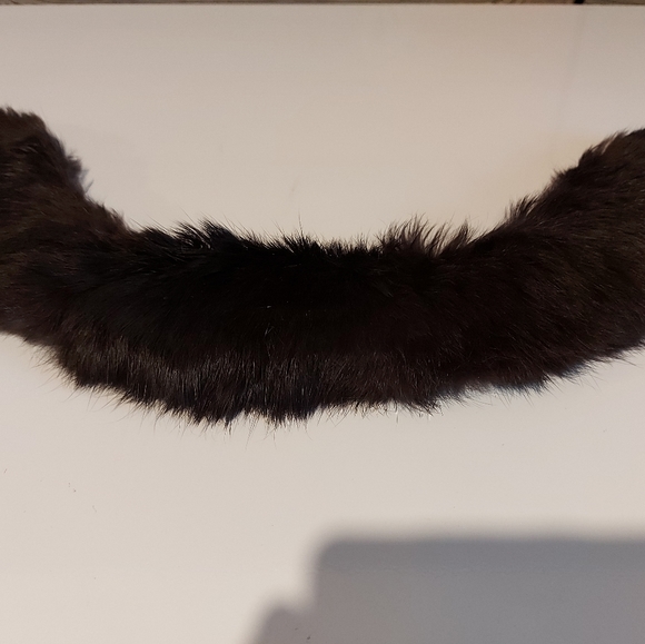 Dark Brown Mink Collar - Picture 1 of 3